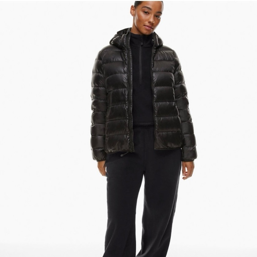 Aritzia TNA little fuzzy puff